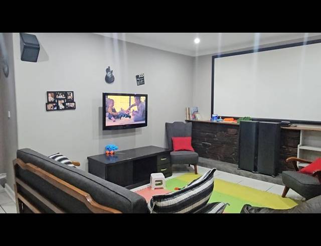 3 BEDROOM HOUSE FOR SALE IN THREE RIVERS